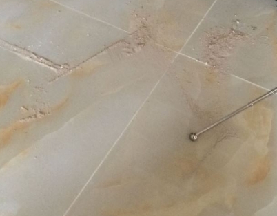 青州瓷砖空鼓维修公司分享粘合剂选择不当在瓷砖铺贴过程中可能导致以下问题